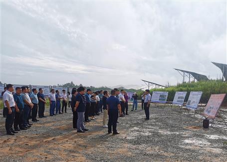 宁明县重大项目年中走会考察组到冶建公司项目考察