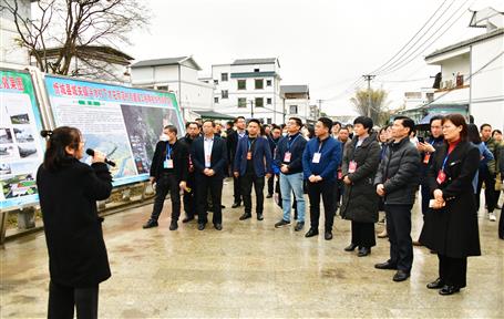 忻城县政协主席卢玉容到冶建基础分公司项目视察